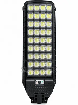 Suntrick 400W Solar Street Light