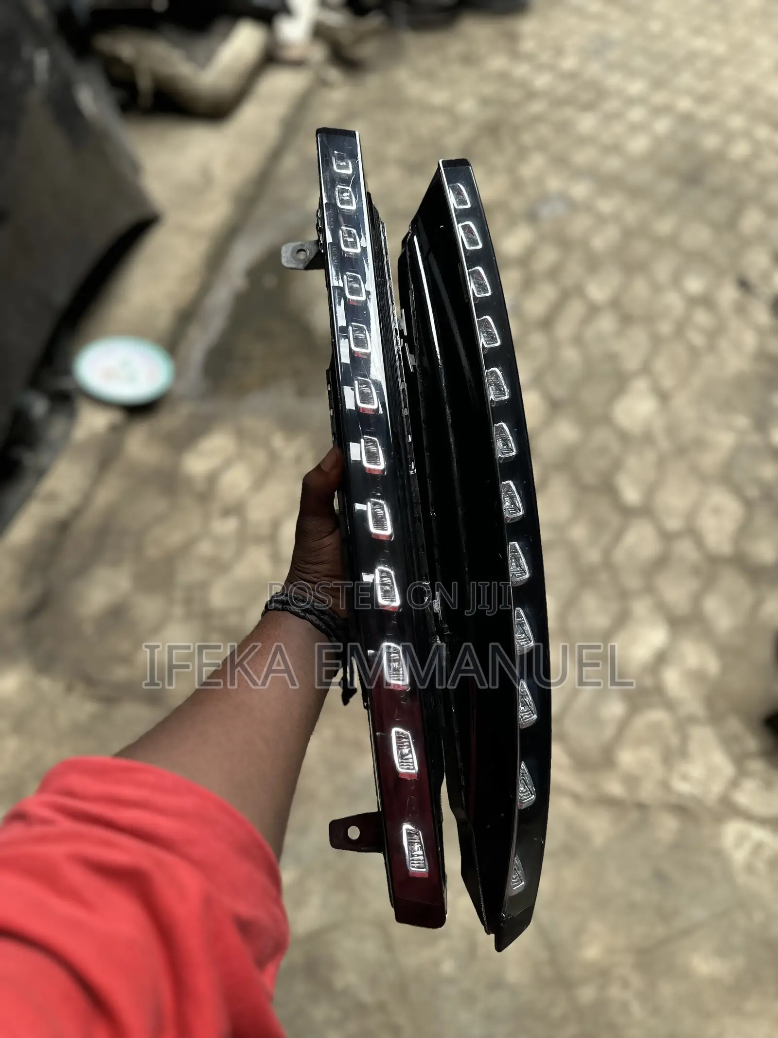 Audi Q7 Front Bumper LED Pointer