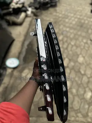 Audi Q7 Front Bumper LED Pointer