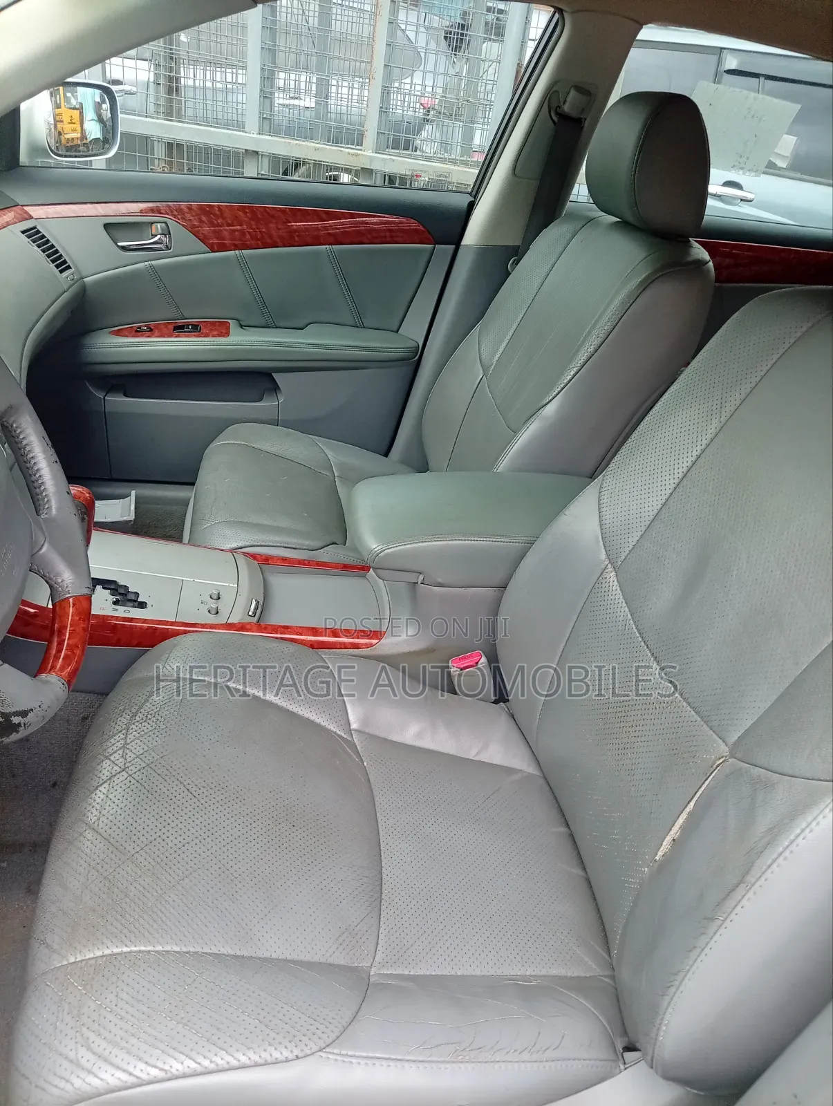 Toyota Avalon 2007 White