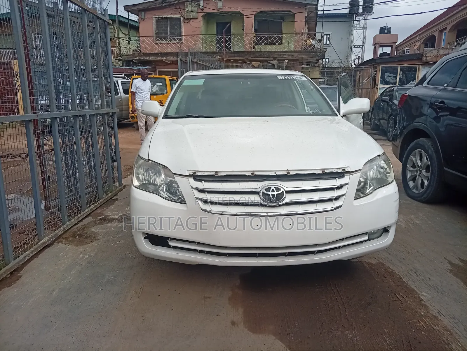 Toyota Avalon 2007 White