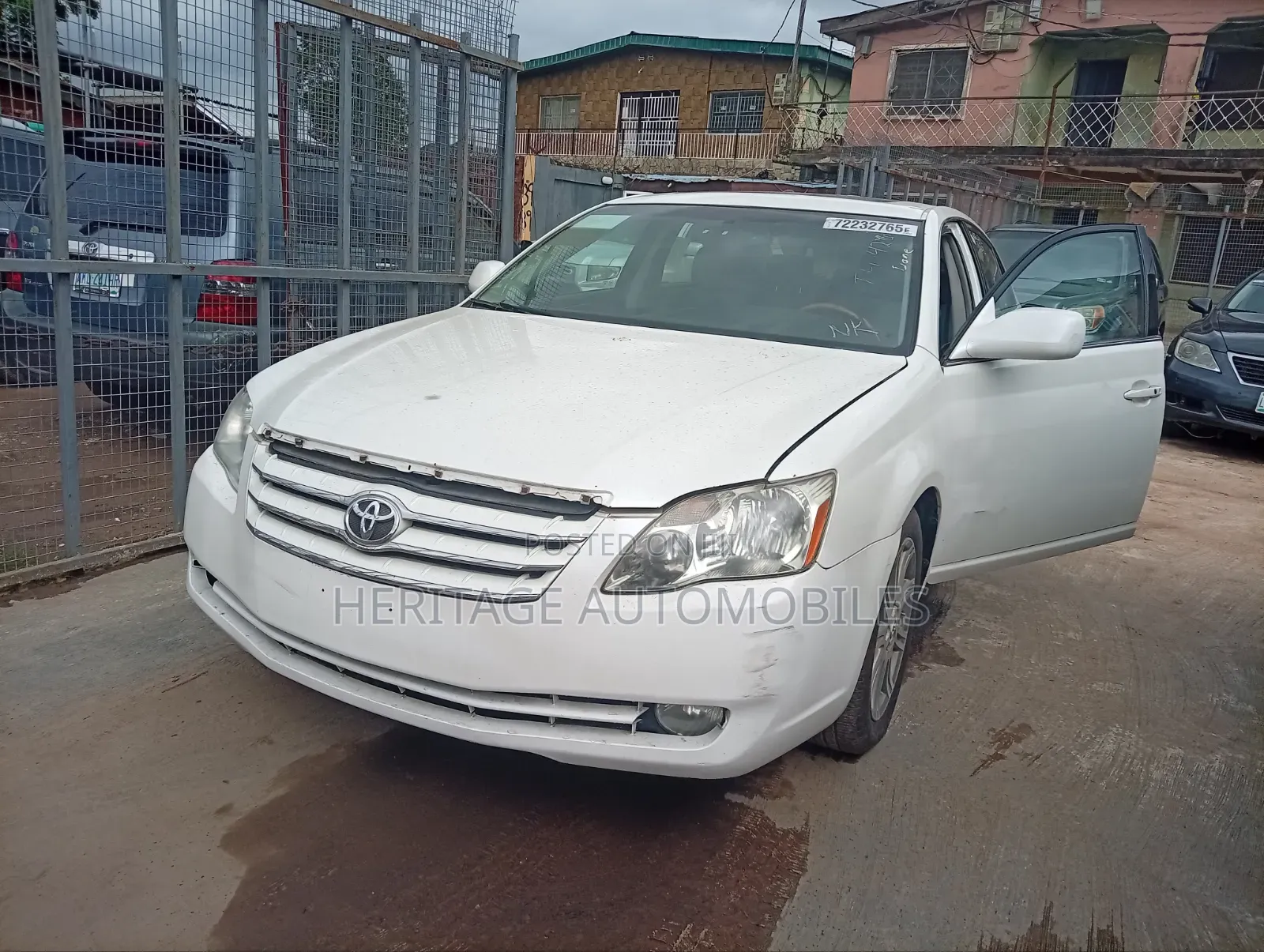 Toyota Avalon 2007 White