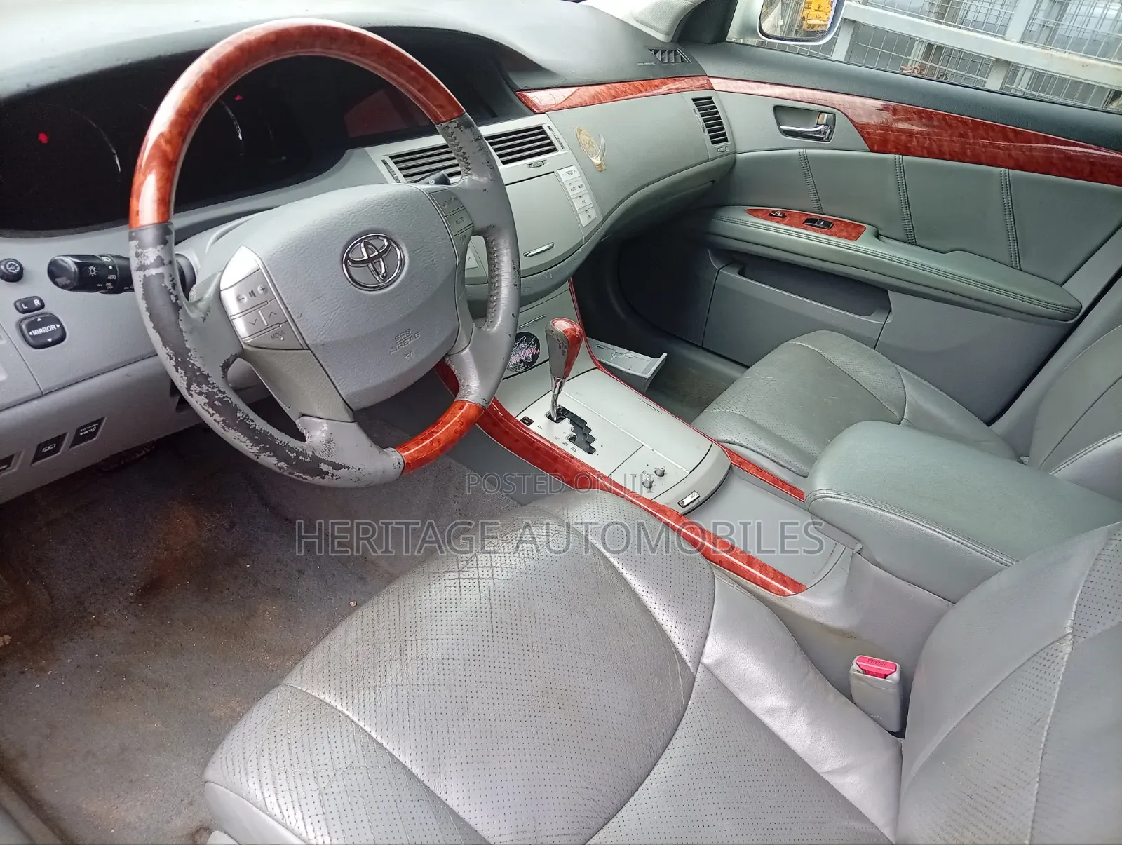 Toyota Avalon 2007 White