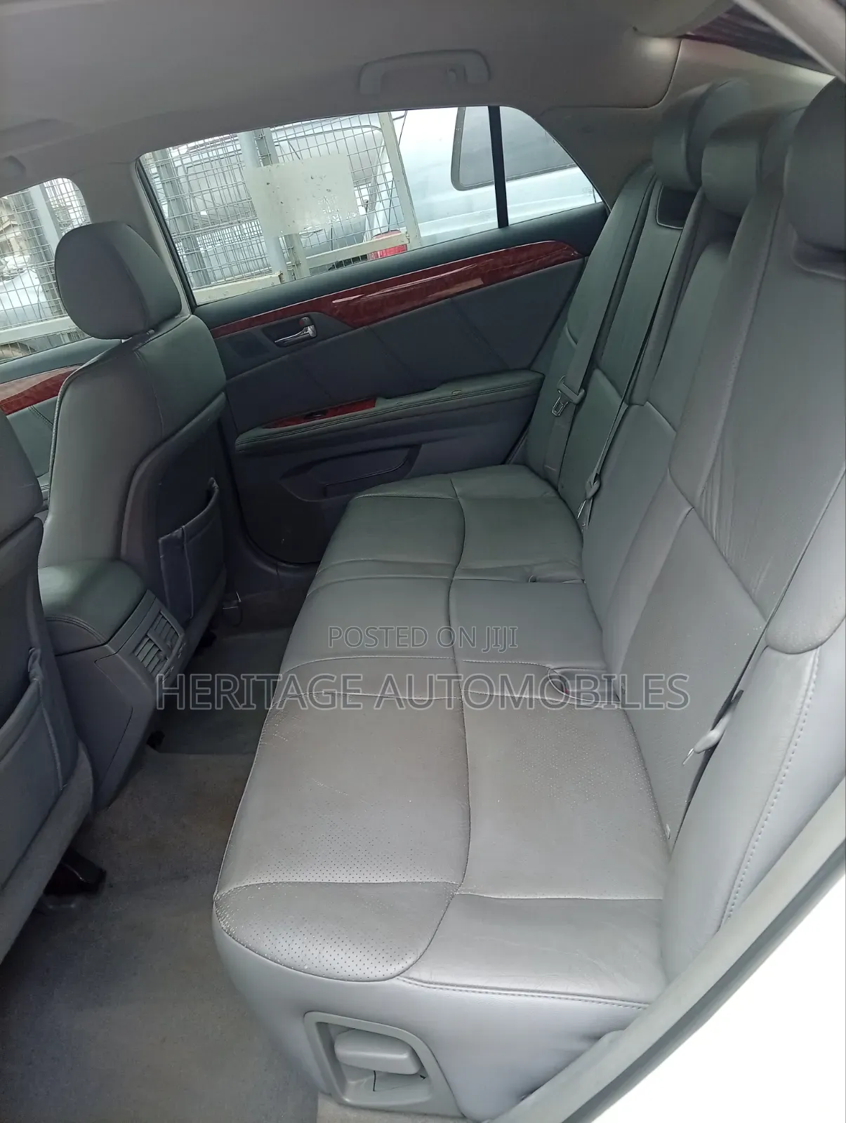 Toyota Avalon 2007 White