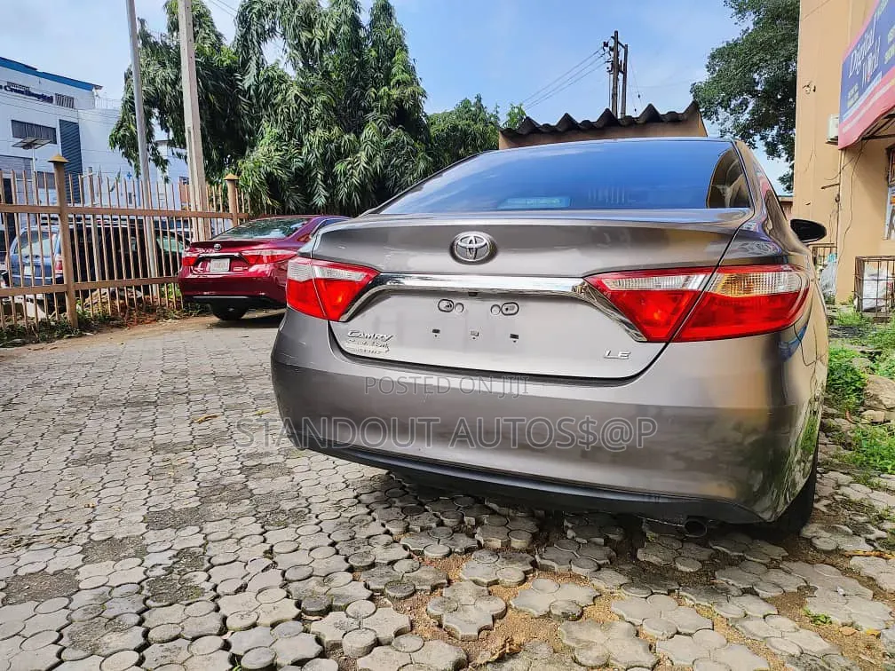 Toyota Camry 2015 Gray