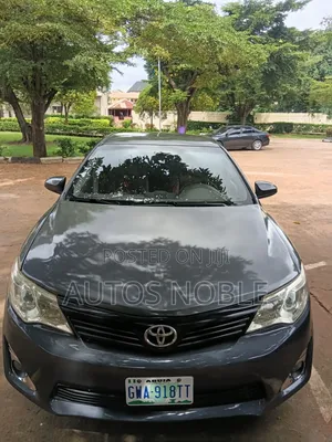 Toyota Camry LE 4dr Sedan (2.5L 4cyl 6A) 2013 Gray