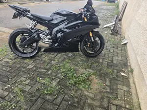 Yamaha R6 2008 Black