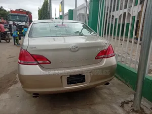 Toyota Avalon Touring 2007 Gold