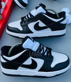 Nike Dunk Low "Panda" Sneakers – Black White