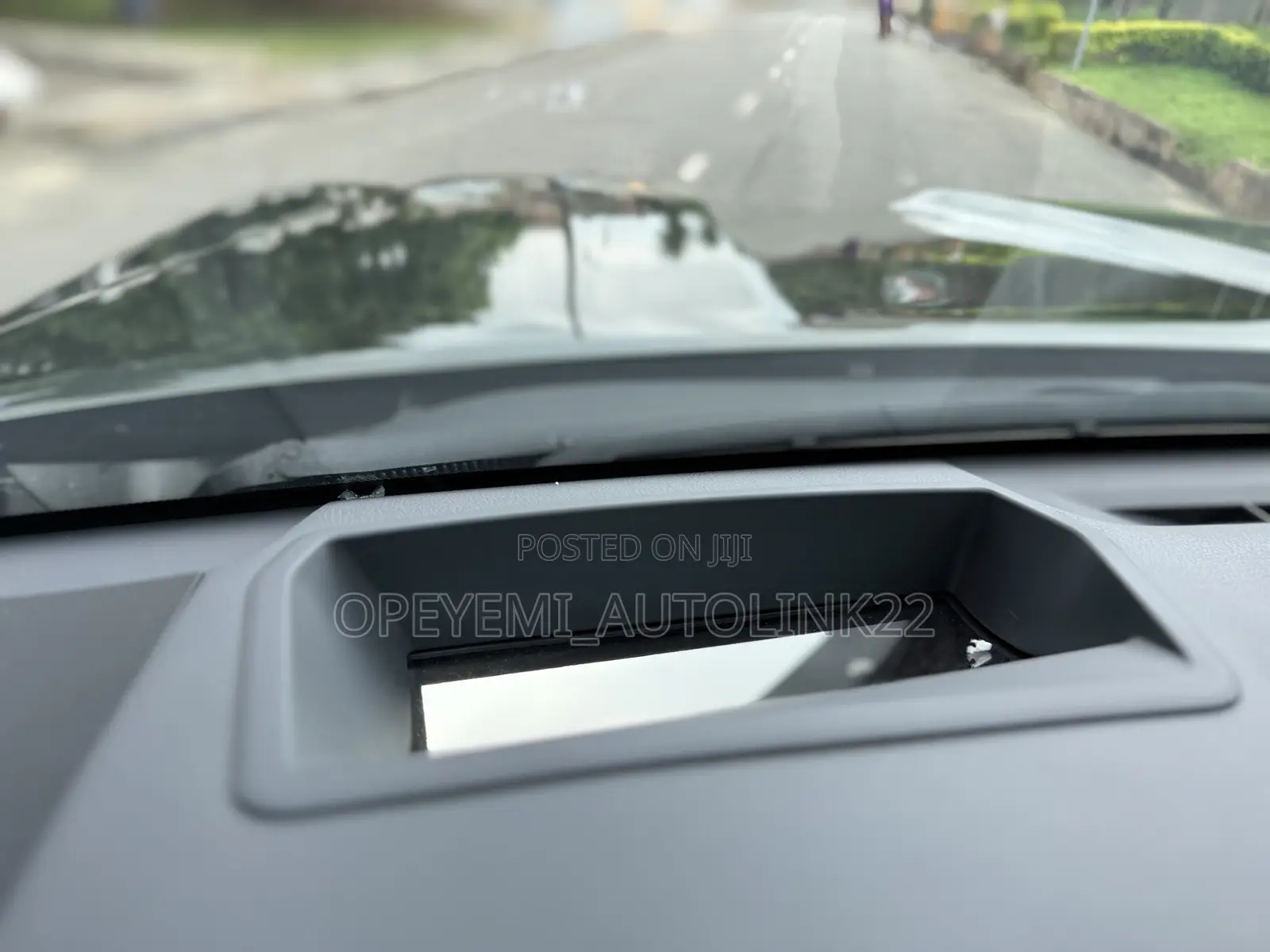 Lexus LX 600 2022 Green