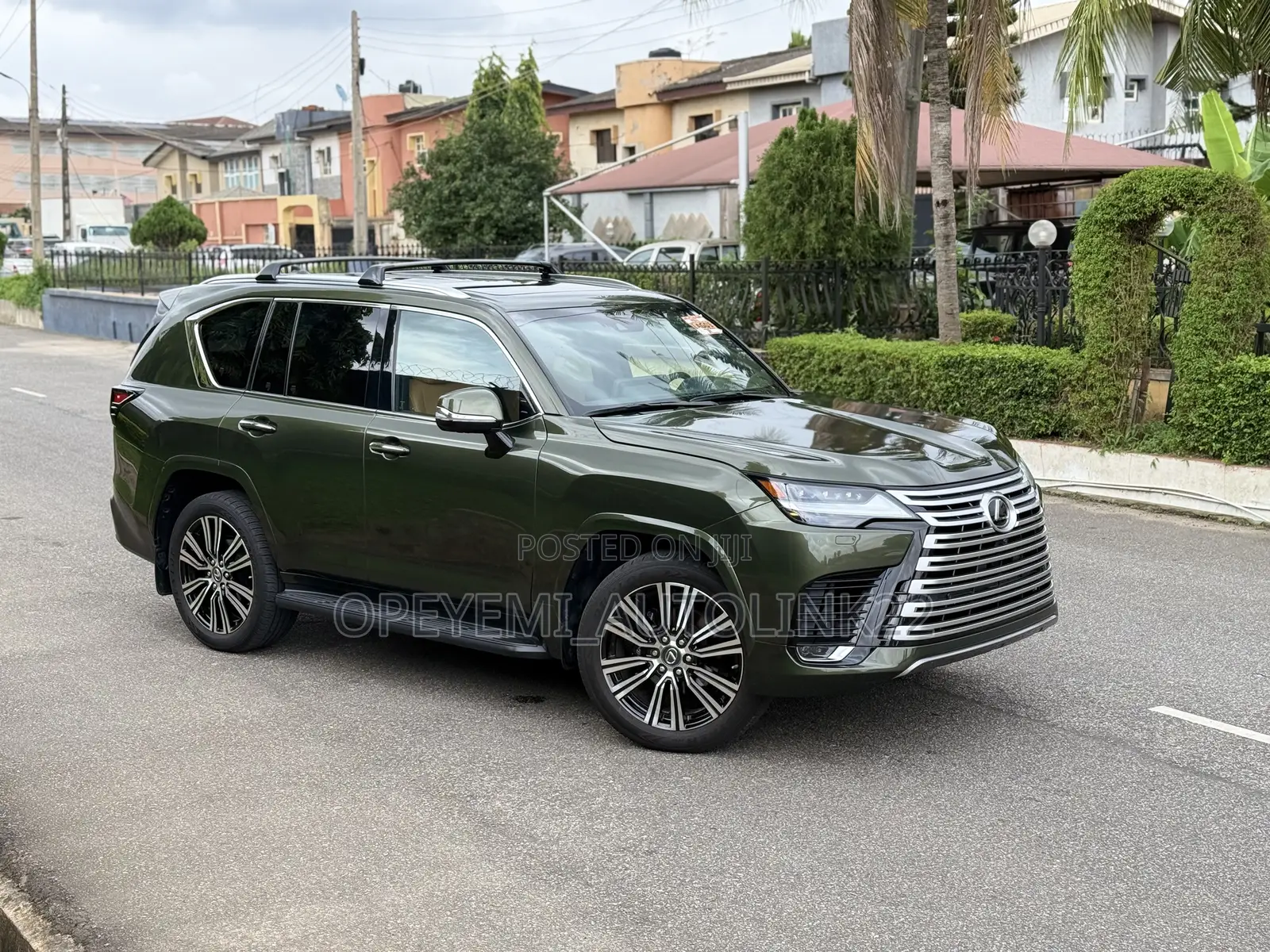 Lexus LX 600 2022 Green