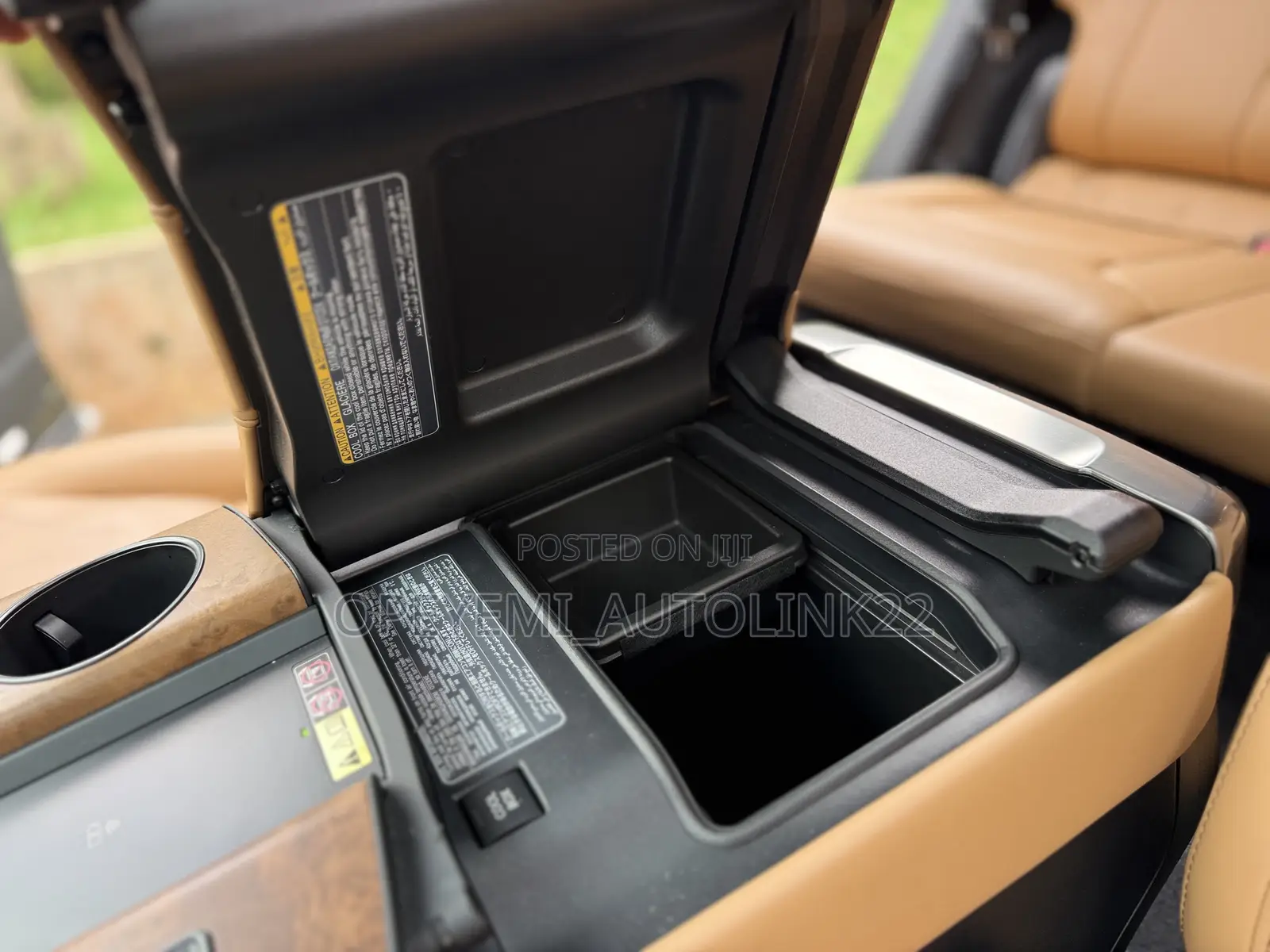 Lexus LX 600 2022 Green