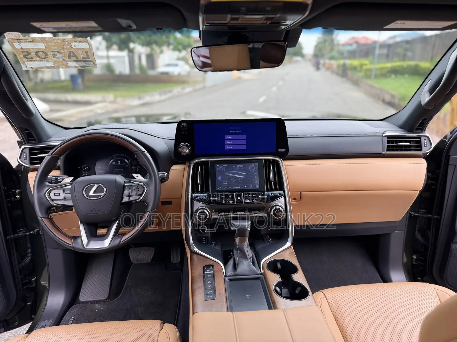 Lexus LX 600 2022 Green