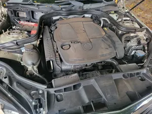 Mercedes-Benz E350 2013 Gold