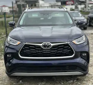 Toyota Highlander Platinum 2021 Blue