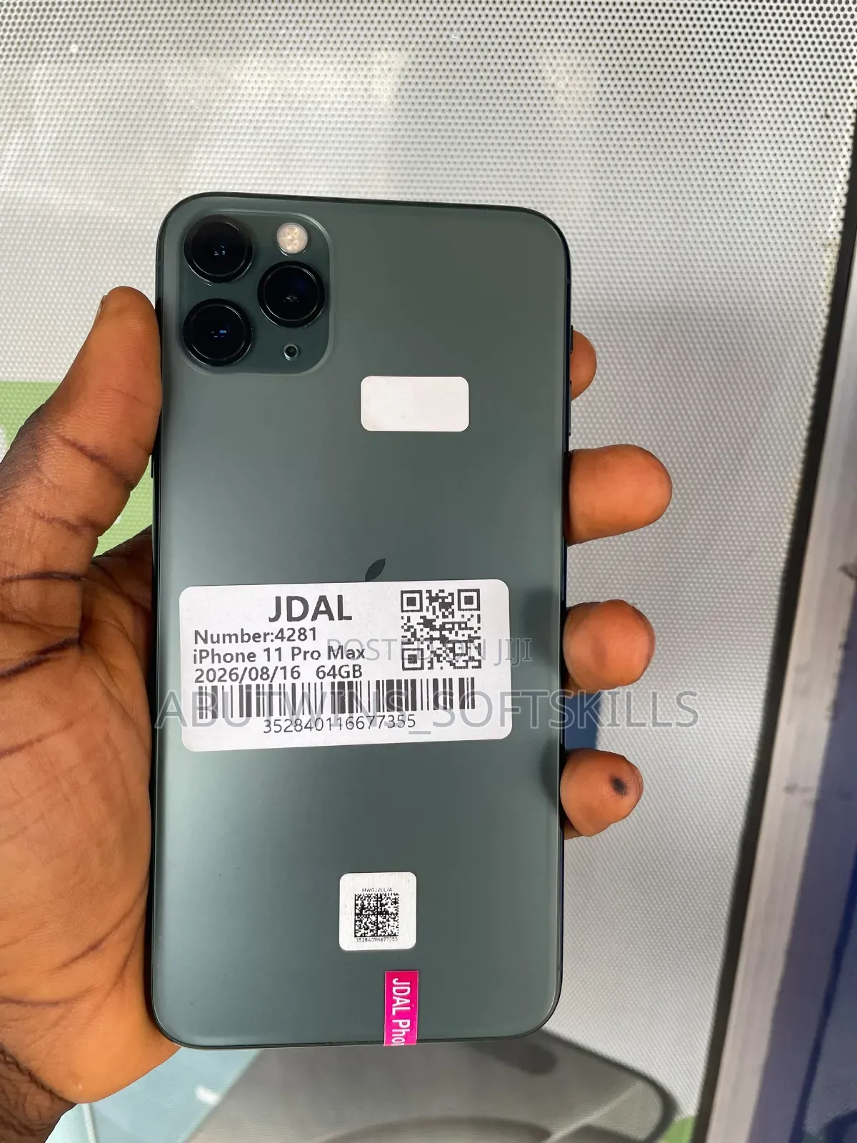 Apple iPhone 11 Pro Max 64 GB Green