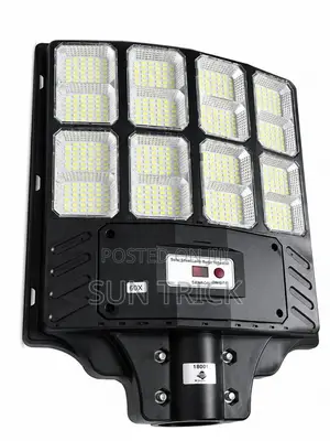 Suntrick 1800W Solar Street Light