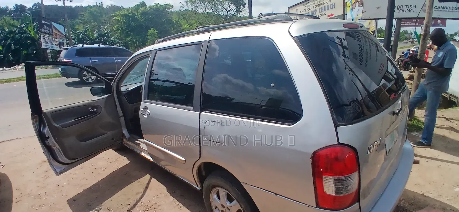 Mazda MPV 2000 Silver