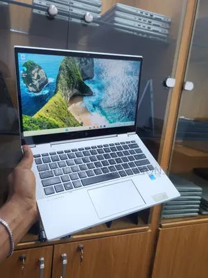 Laptop HP EliteBook 830 G8 16GB Intel Core i7 SSD 512GB