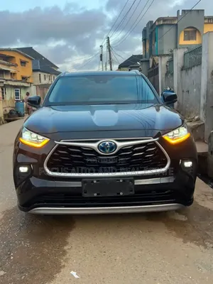 Toyota Highlander Limited AWD 2023 Black