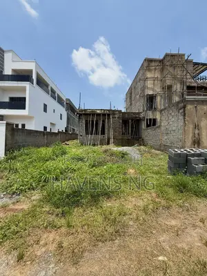 4bdrm Duplex in Life Camp for sale