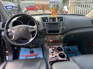 Toyota Highlander 2013