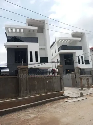 5bdrm Duplex in Adeniyi Jones for sale