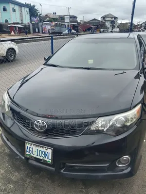 Toyota Camry SE 4dr Sedan (2.5L 4cyl 6A) 2013 Black