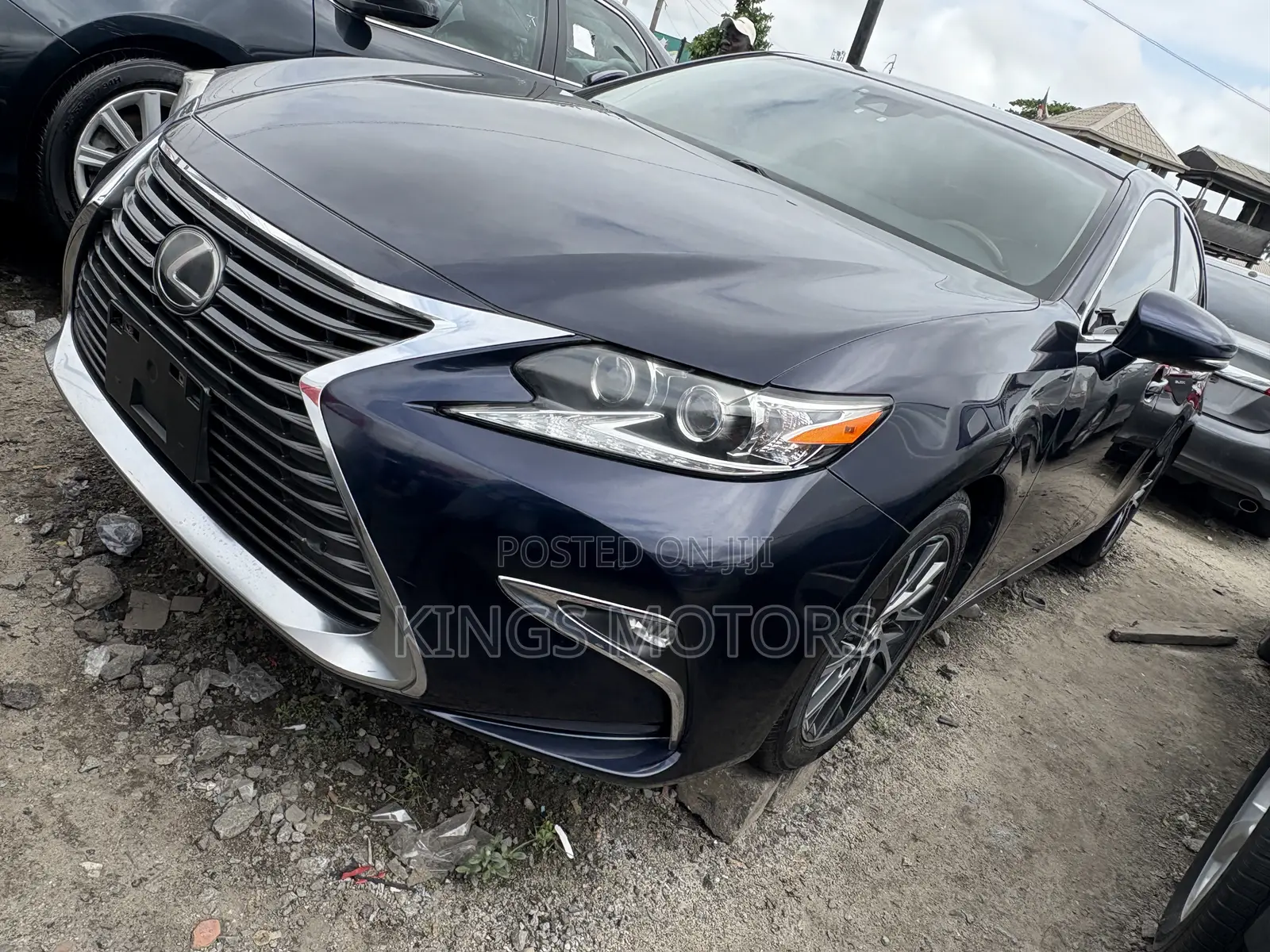 Lexus ES 250 2015 Blue