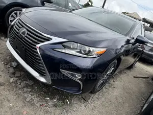 Lexus ES 250 2015 Blue