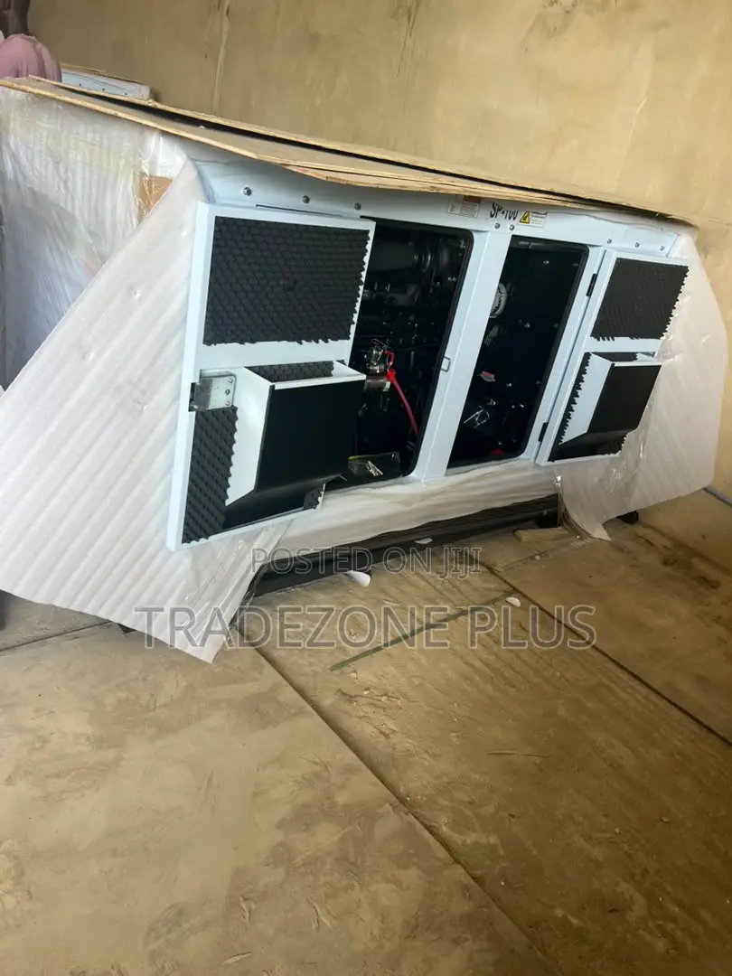Perkins 100kVA Soundproof Generator for Office