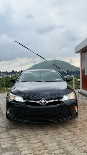 Toyota Camry SE 4dr Sedan (2.5L 4cyl 6A) 2016 Black