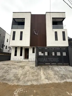 3bdrm House in Millennium Estate,, Millenuim/UPS for sale