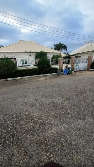 3bdrm Apartment in Faplins Estate, Galadimawa for sale