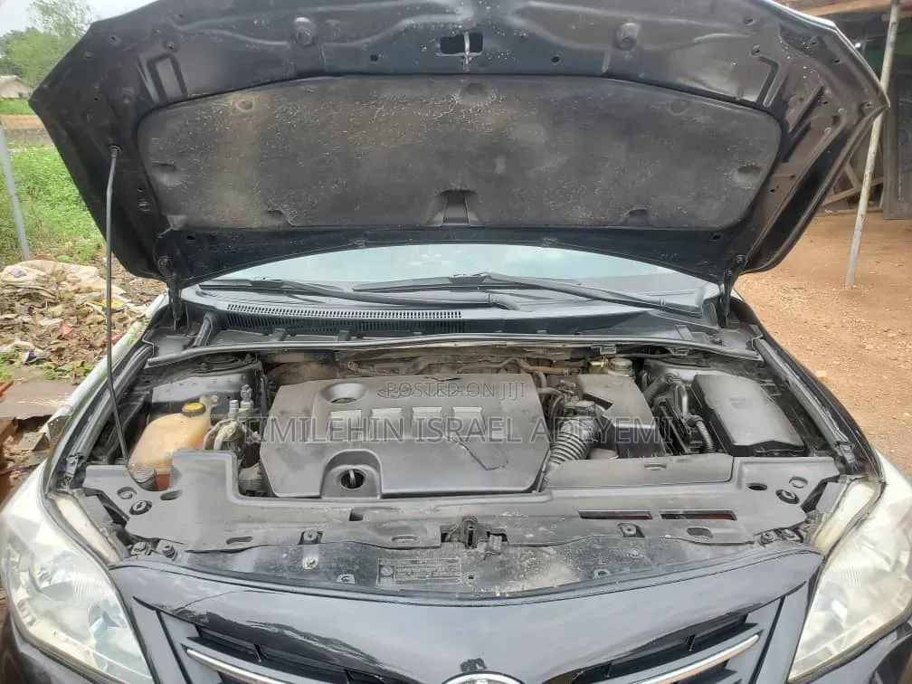 Toyota Corolla 2013 Black