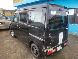 Daihatsu Hijet 2000 Black