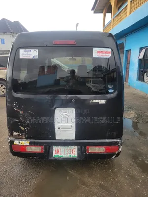 Daihatsu Hijet 2000 Black