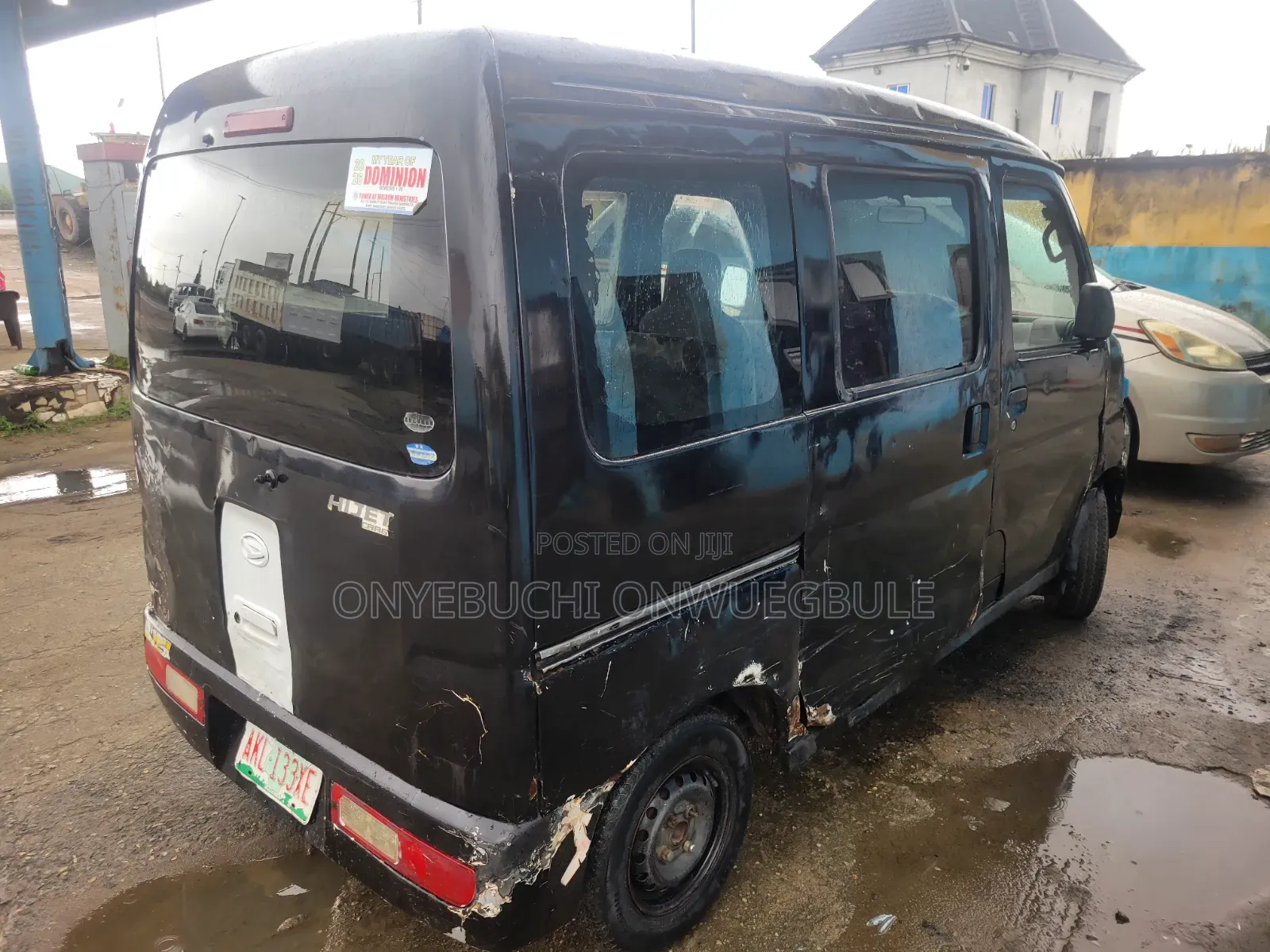 Daihatsu Hijet 2000 Black
