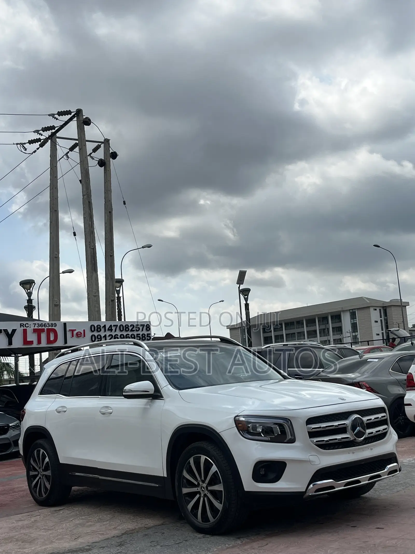 Mercedes-Benz GLB-Class 2023 White