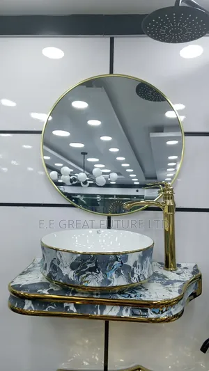 Cabinet Wash Basin With Mirror