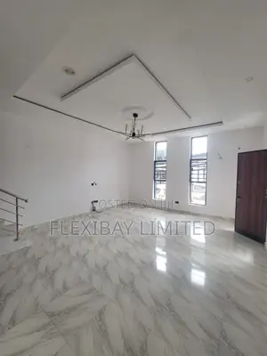 4bdrm Duplex in Chevron for rent