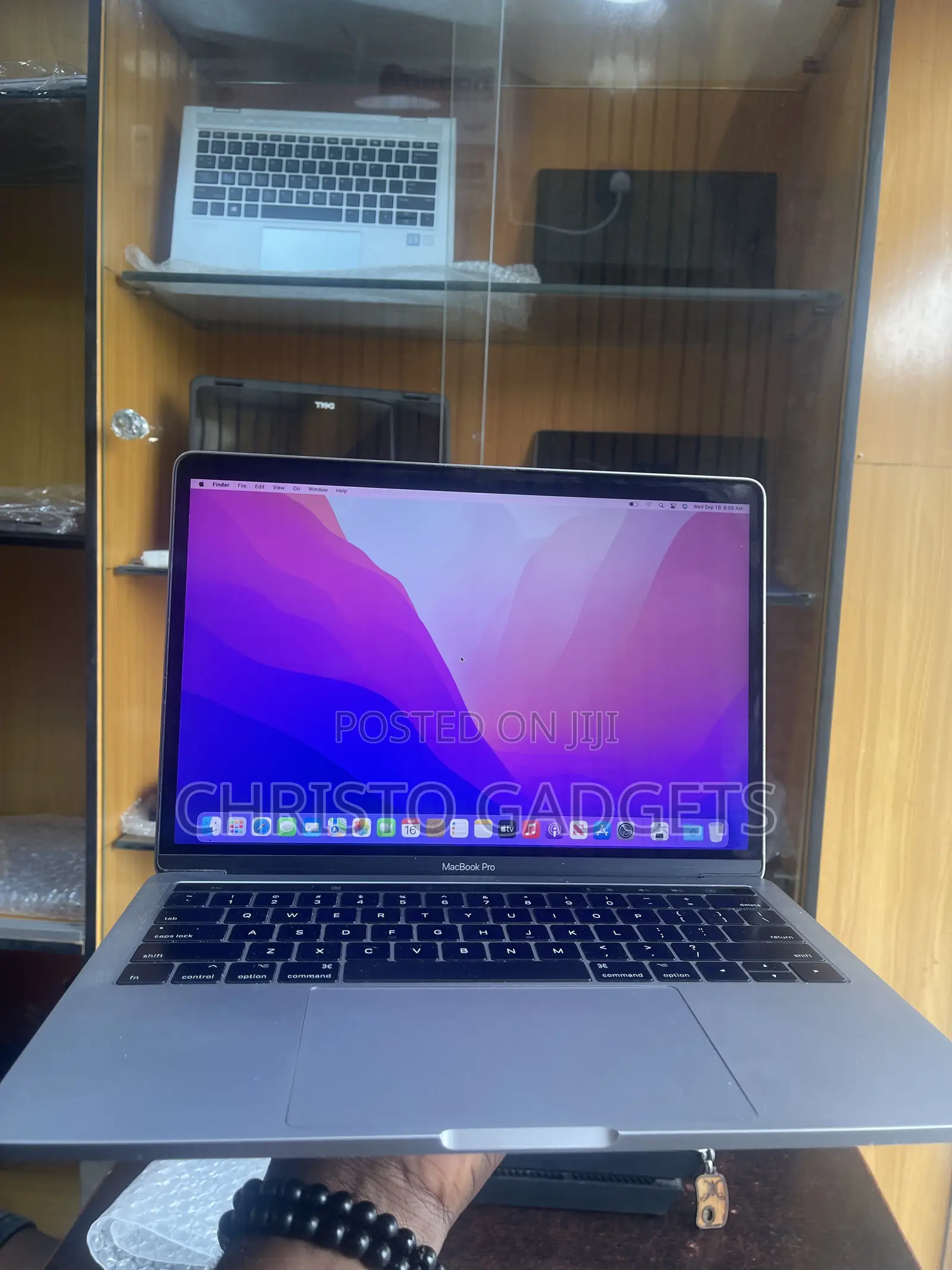 Laptop Apple MacBook Pro 2017 8GB Intel Core i5 SSD 256GB