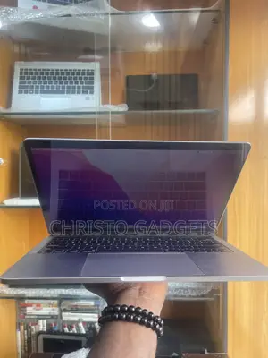 Laptop Apple MacBook Pro 2017 8GB Intel Core i5 SSD 256GB
