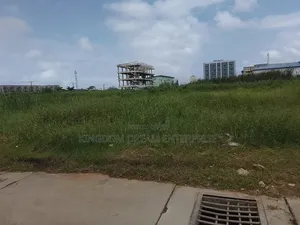 Commercial 6592.920sq VGC
Price: N3.6B
Global C of O