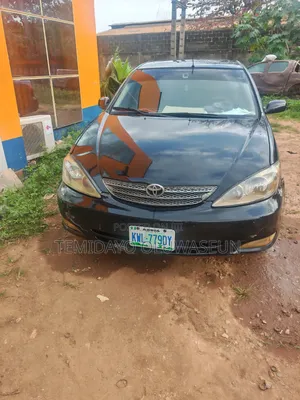 Toyota Camry LE 4dr Sedan (2.4L 4cyl 5M) 2003 Black