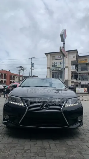 Lexus ES 2014 Black