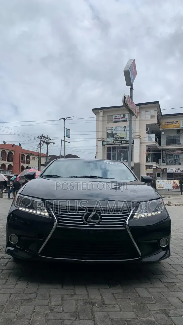 Lexus ES 2014 Black