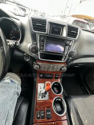 Toyota Highlander Limited 3.5l 4WD 2013 Burgundy