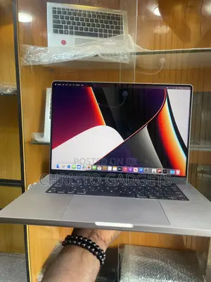 Laptop Apple MacBook Pro 2021 M1 16GB Apple M1 SSD 512GB