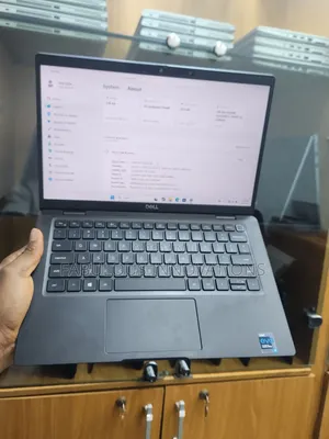 Laptop Dell Latitude 7320 16GB Intel Core i7 SSD 512GB